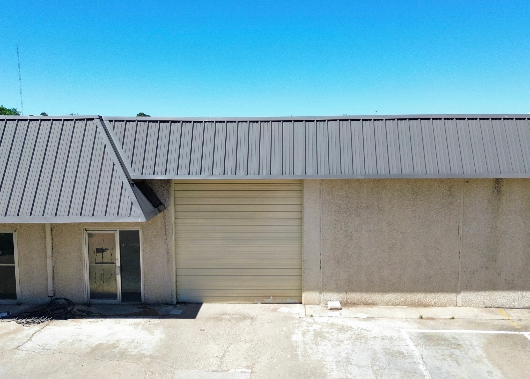 2800 W Division St, Arlington, TX à louer Photo de l’immeuble– Image 1 sur 4