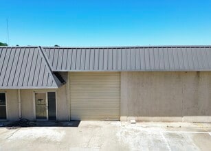 2800 W Division St, Arlington, TX à louer Photo de l’immeuble– Image 1 sur 4