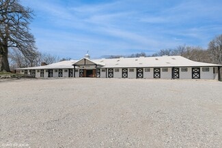 Plus de détails pour 25147 N Gilmer Rd, Mundelein, IL - Sports et loisirs à vendre