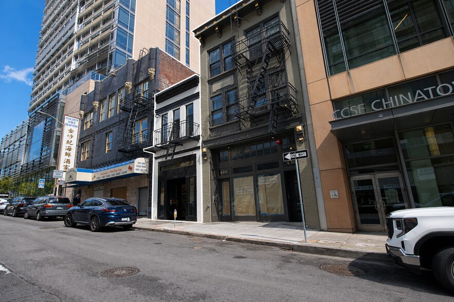 642 Washington St, San Francisco, CA à louer - Photo de l’immeuble – Image 1 sur 2