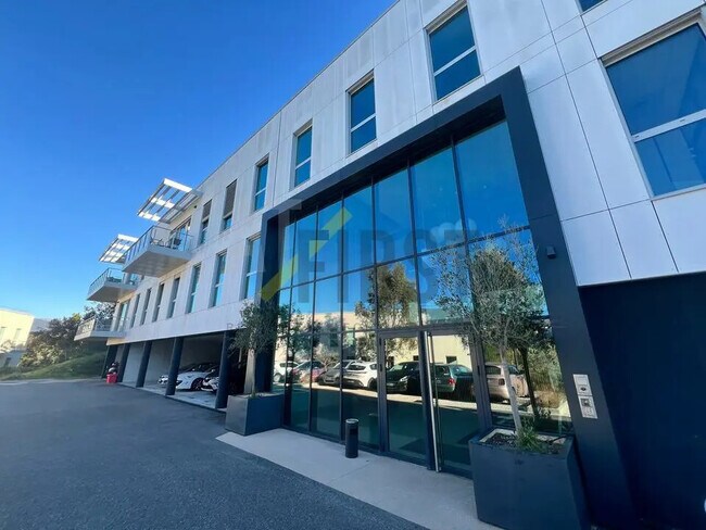 Plus de détails pour Bureau à louer