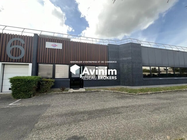 Plus de détails pour Local commercial à louer