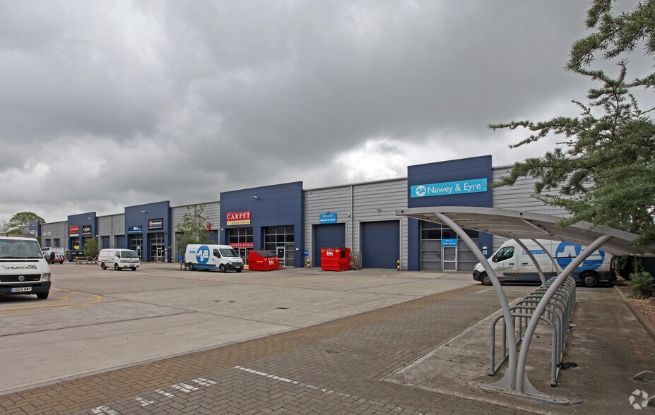 Third Av, Southampton à louer - Photo de l’immeuble – Image 3 sur 5