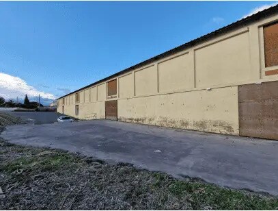 Industriel/Logistique dans Lézignan-Corbières à louer - Photo de l’immeuble – Image 2 sur 4