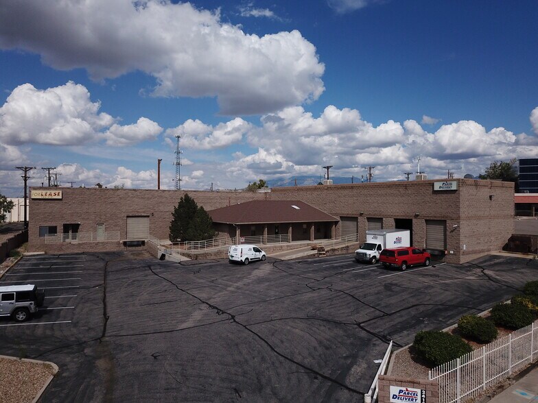 2415 Alamo Ave SE, Albuquerque, NM à louer - Photo de l’immeuble – Image 2 sur 20
