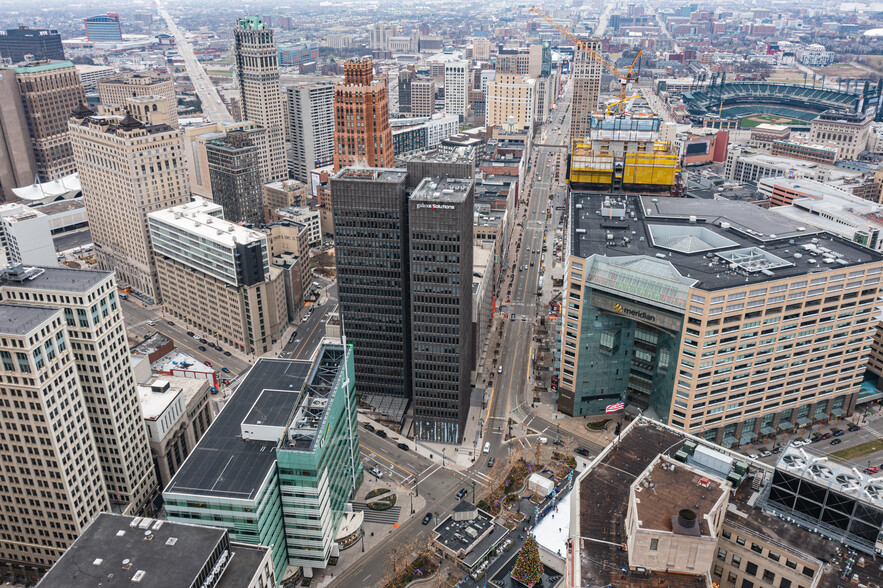 1001 Woodward Ave, Detroit, MI à louer - Photo de l’immeuble – Image 2 sur 10
