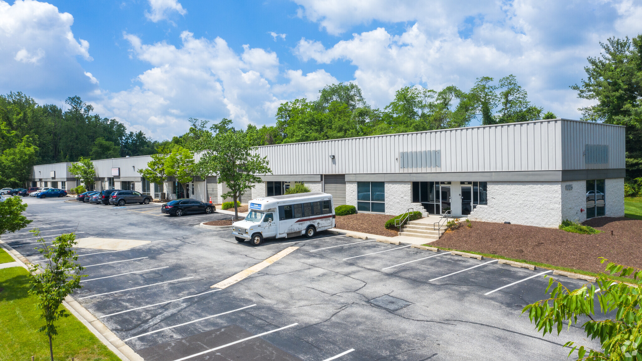 1025 W Nursery Rd, Linthicum, MD à louer Photo principale– Image 1 sur 4