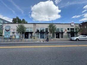 1205-1227 SE Stark St, Portland, OR à louer Photo intérieure– Image 2 sur 5