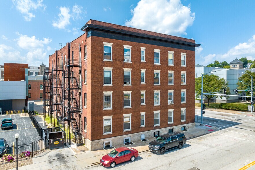 401 W 4th St, Davenport, IA à vendre - Photo de l’immeuble – Image 3 sur 4