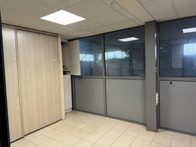 Local d'activités dans Juliénas à vendre - Photo de l’immeuble – Image 3 sur 11