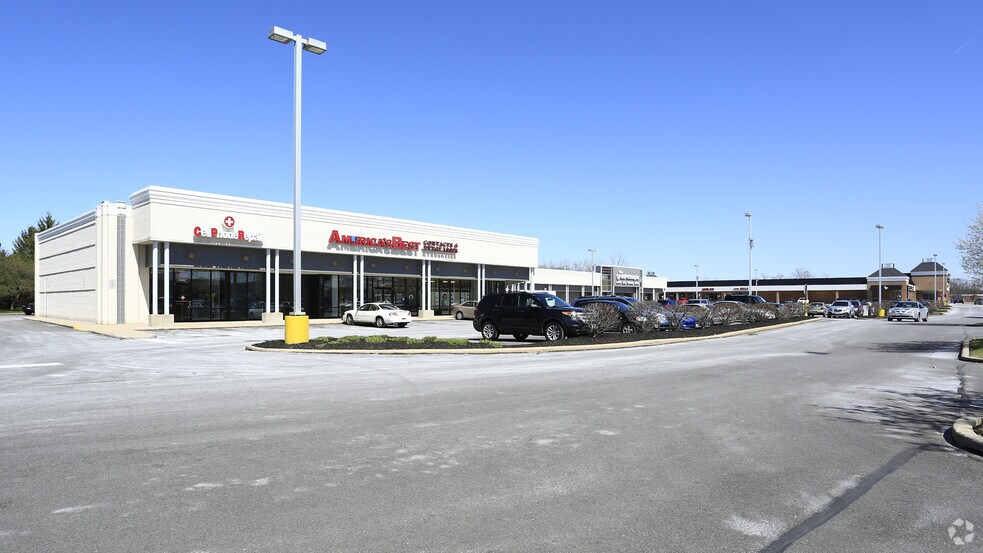 17200-17290 Royalton Rd, Strongsville, OH à louer - Photo de l’immeuble – Image 3 sur 5