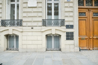 94 Rue De Courcelles, Paris à louer Photo de l’immeuble– Image 1 sur 17