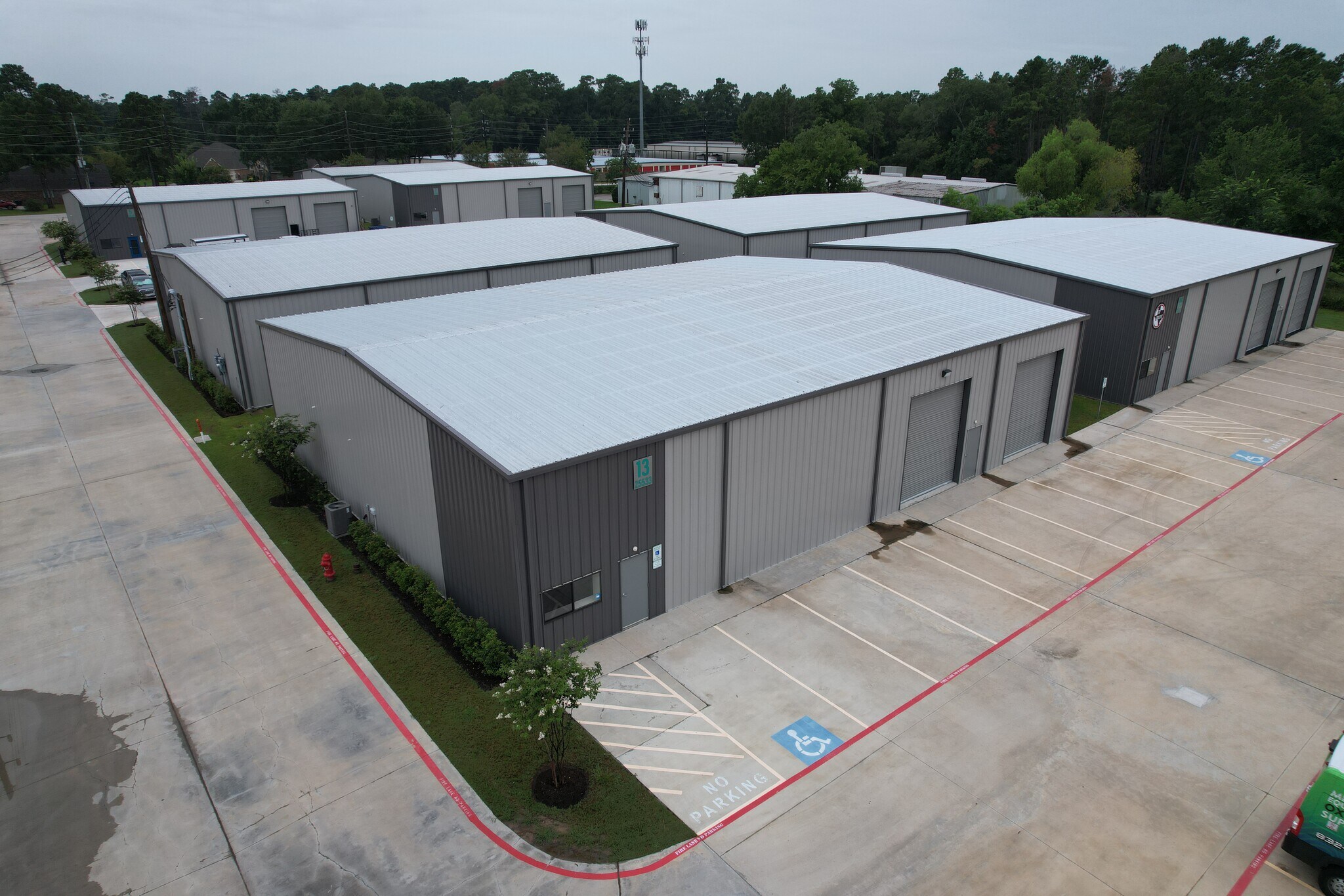 25533 Richards Rd, Spring, TX à louer Photo de l’immeuble– Image 1 sur 6