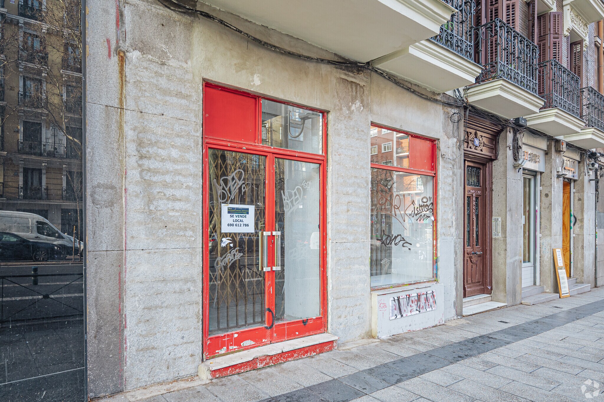 Calle de Alberto Aguilera, 19, Madrid, Madrid à louer Photo de l’immeuble– Image 1 sur 5