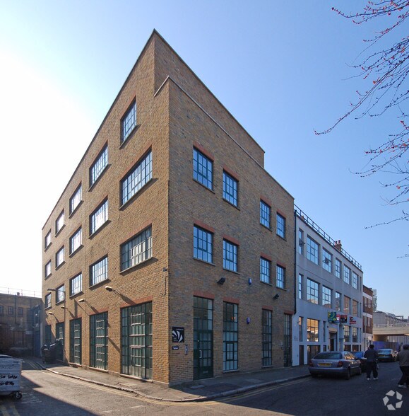 36-42 New Inn Yard, Londres à louer - Photo de l’immeuble – Image 3 sur 5