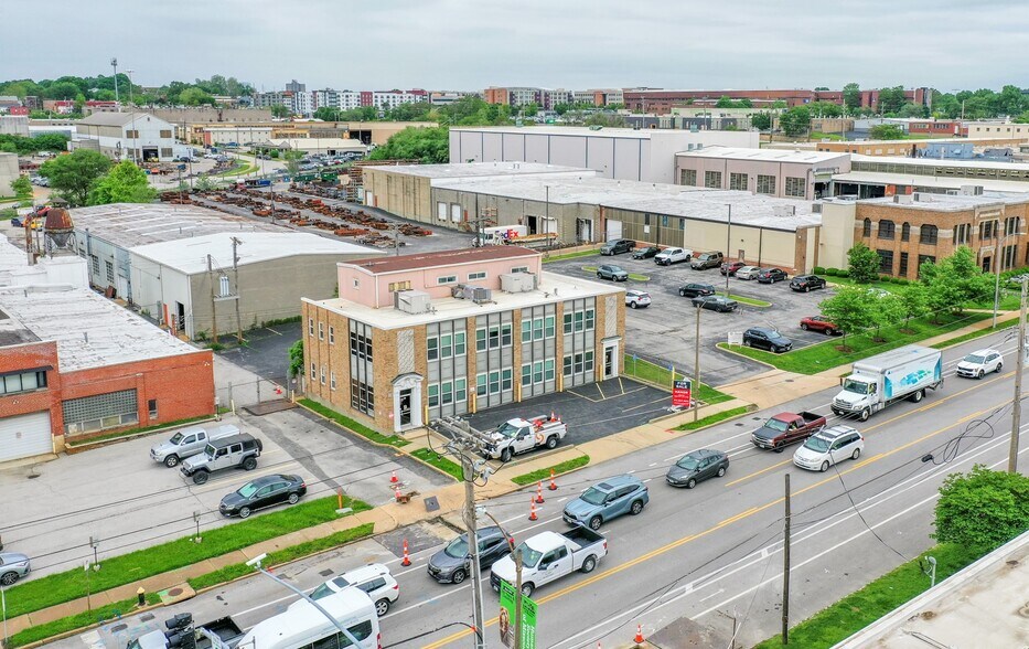 1327-1331 Macklind Ave, Saint Louis, MO à vendre - Photo de l’immeuble – Image 1 sur 11