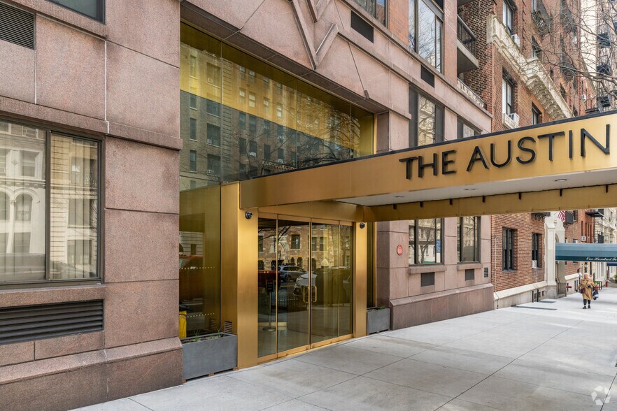 130 W 79th St, New York, NY à louer - Photo de l’immeuble – Image 3 sur 9