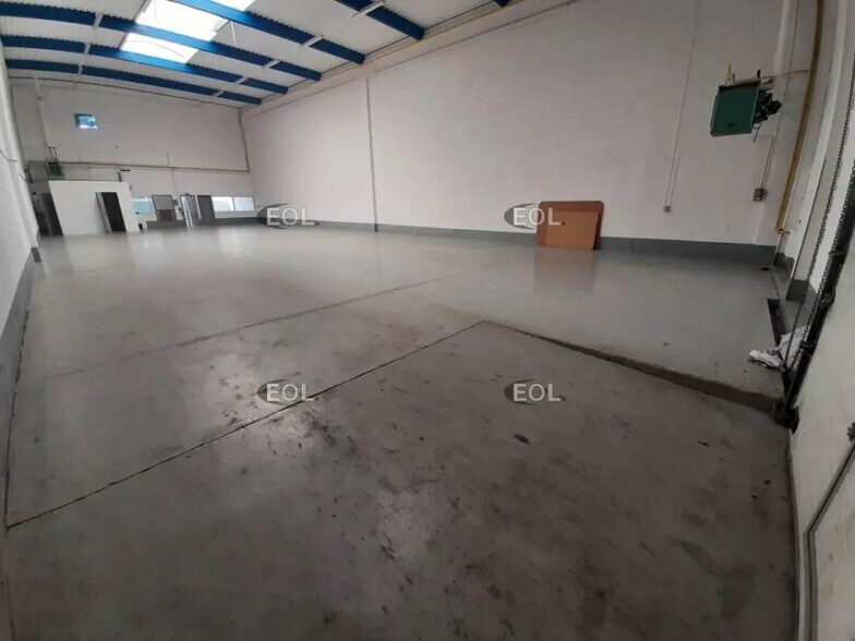 Local d’activités dans Bonneuil-sur-Marne à louer - Photo intérieure – Image 2 sur 11