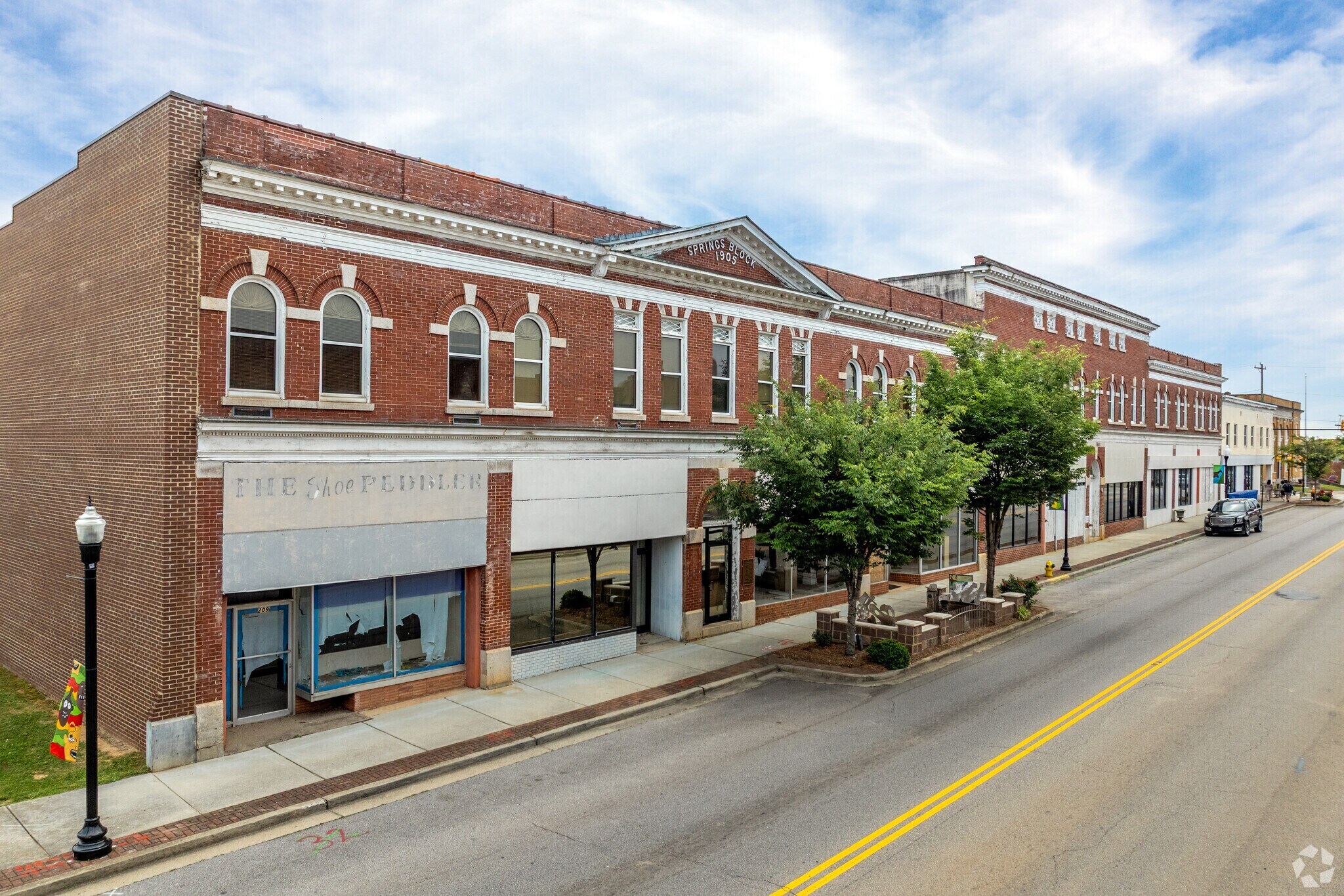 209-227 S Main St, Lancaster, SC à vendre Photo de l’immeuble– Image 1 sur 7
