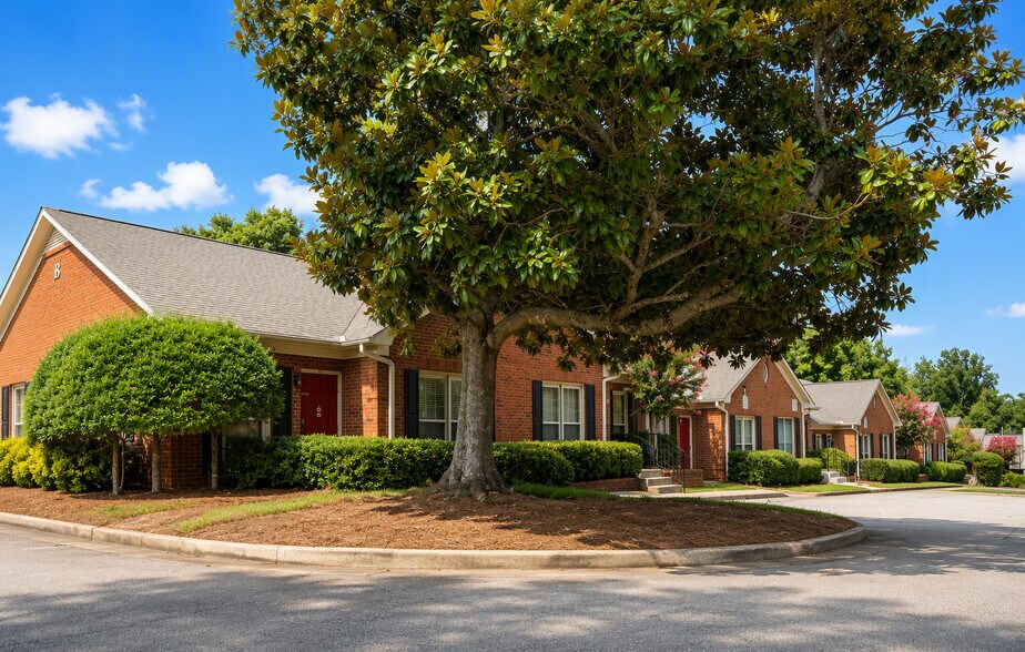 540 Powder Springs St SE, Marietta, GA à vendre - Photo de l’immeuble – Image 2 sur 8