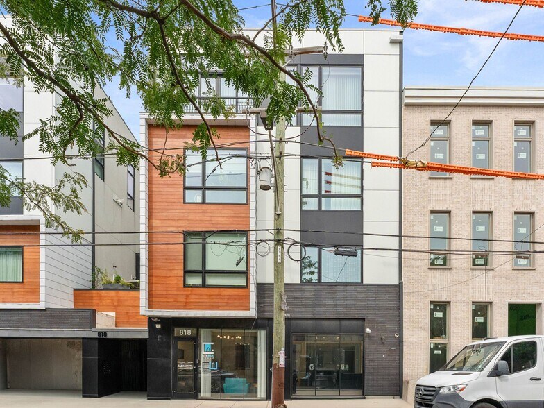 818 N 4th St, Philadelphia, PA à louer - Photo principale – Image 1 sur 25