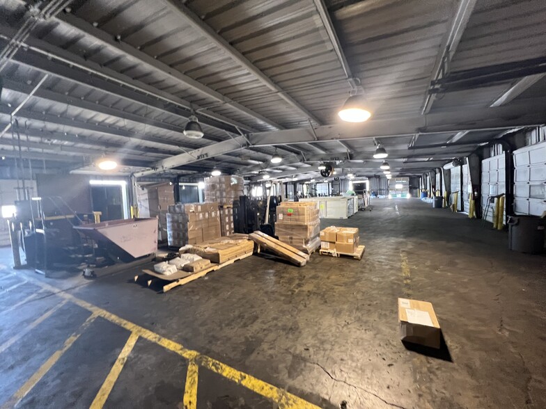 7745 Mobile Hwy, Hope Hull, AL à louer - Photo intérieure – Image 3 sur 3