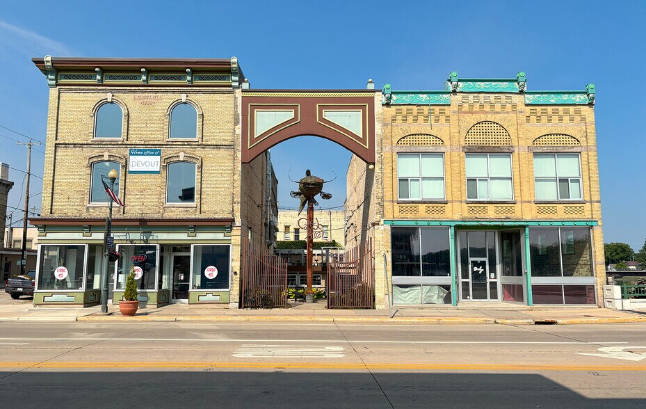 Three Historic Riverfront Properties portefeuille de 3 biens à vendre sur LoopNet.fr - Photo de l’immeuble – Image 2 sur 43
