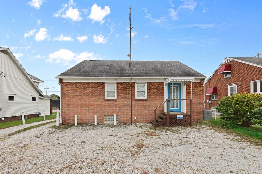 1077 W State St, Alliance, OH à vendre - Photo de l’immeuble – Image 2 sur 43