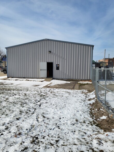 600 May St, Marshalltown, IA à louer - Photo de l’immeuble – Image 3 sur 5