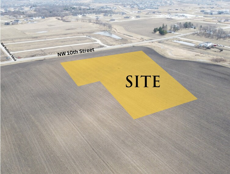 10th Street, Waukee, IA à vendre Photo principale– Image 1 sur 3