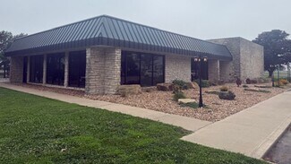 Plus de détails pour 3401 Pine St, Higginsville, MO - Bureau à vendre