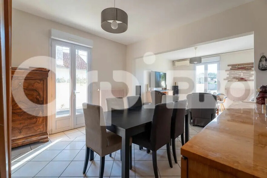 Local commercial dans La Teste-de-Buch à vendre - Photo intérieure – Image 3 sur 9