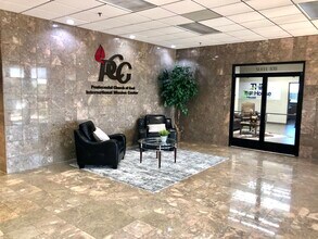 2701 Brown Trl, Bedford, TX à louer Photo intérieure– Image 2 sur 7