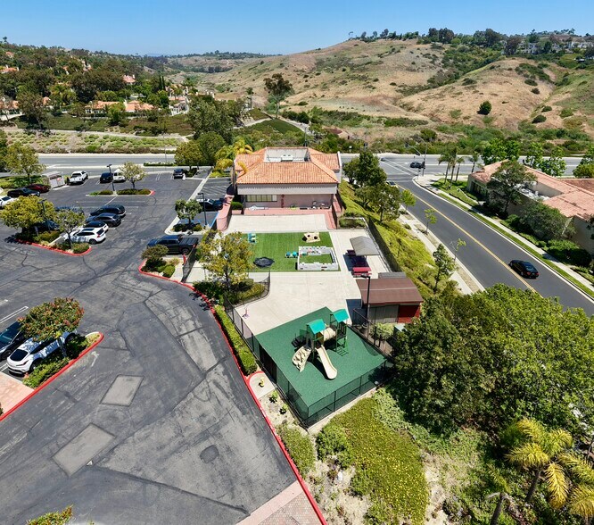 31171 Niguel Rd, Laguna Niguel, CA à louer - Photo de l’immeuble – Image 3 sur 5