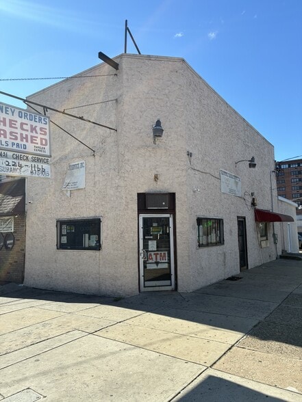 1324 W Olney Ave, Philadelphia, PA à vendre - Photo principale – Image 1 sur 4