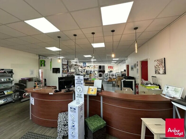 Local d’activités dans Cesson-Sévigné à louer - Photo de l’immeuble – Image 2 sur 5