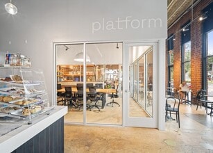 919 Berryhill Rd, Charlotte, NC à louer Photo intérieure– Image 2 sur 9