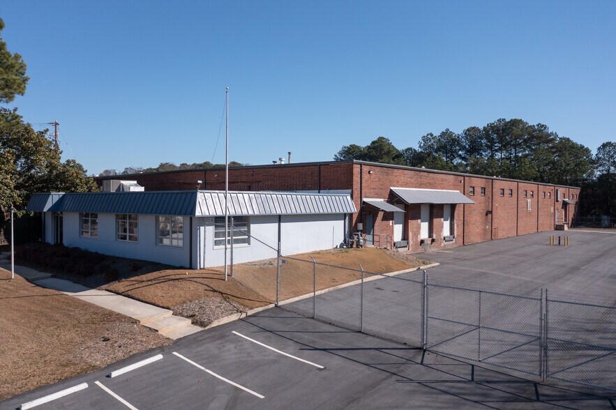 3350 Hamilton Blvd SW, Hapeville, GA à louer - Photo de l’immeuble – Image 2 sur 6