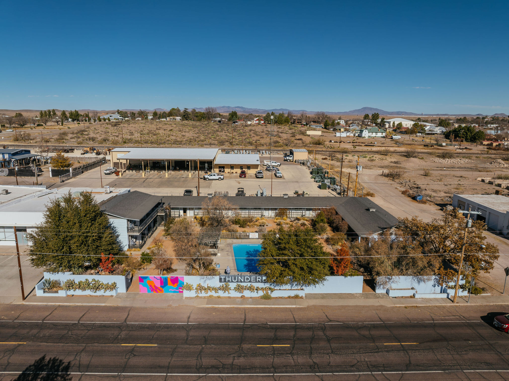 600 W San Antonio St, Marfa, TX à vendre Photo principale– Image 1 sur 27