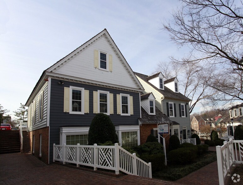 12934 Harbor Dr, Woodbridge, VA à louer - Photo de l’immeuble – Image 2 sur 23