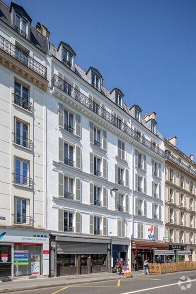 206 Rue De Charenton, Paris à louer - Photo de l’immeuble – Image 2 sur 13