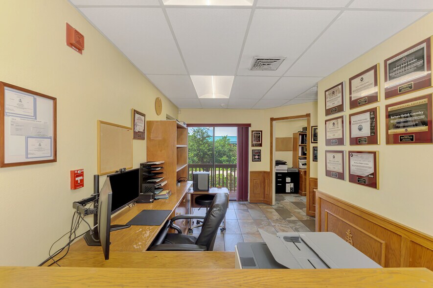 2831 Ringling Blvd, Sarasota, FL à vendre - Photo de l’immeuble – Image 2 sur 26