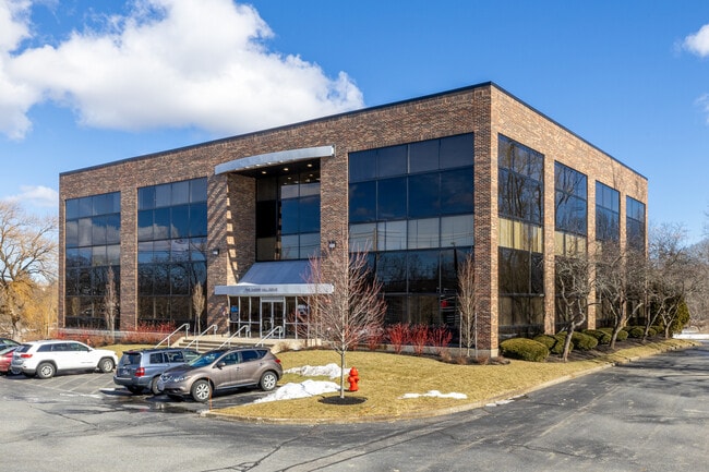 Plus de détails pour 5 Cherry Hill Dr, Danvers, MA - Bureau/Médical à louer