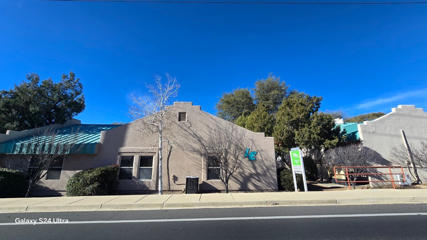 1650 Willow Creek Rd, Prescott, AZ à vendre Photo de l’immeuble– Image 1 sur 14
