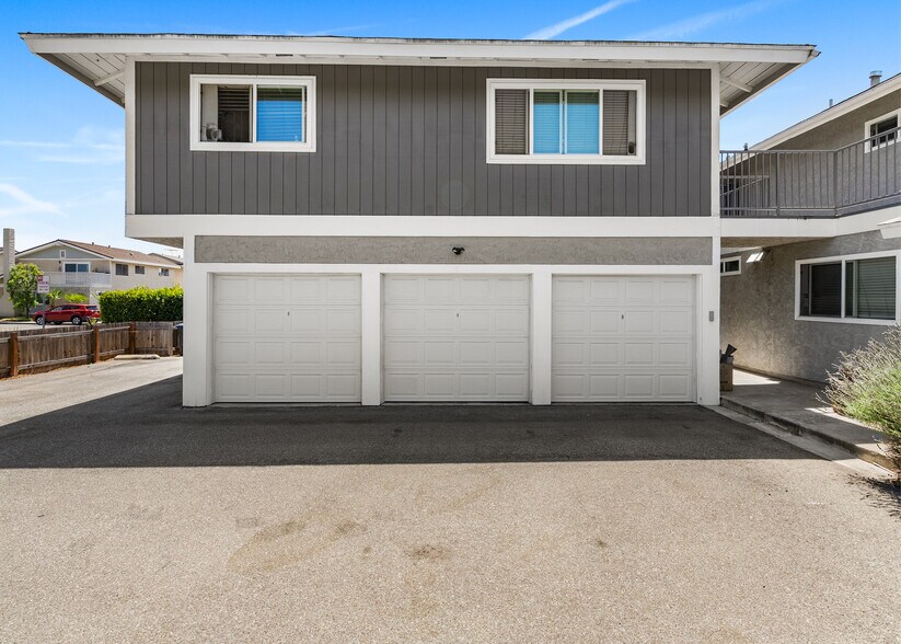 3025 Jeffrey Dr, Costa Mesa, CA à vendre - Photo de l’immeuble – Image 3 sur 8