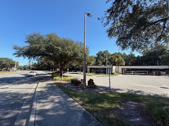 555 S Hunt Club Blvd, Apopka, FL à louer Photo de l’immeuble– Image 1 sur 34