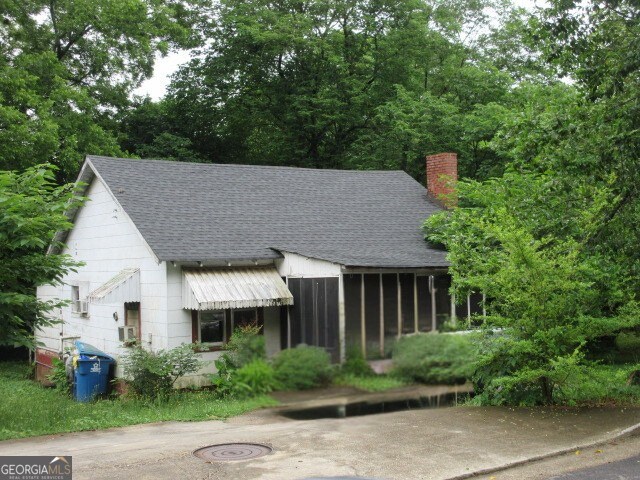 58 Washington St, McDonough, GA à vendre - Photo principale – Image 1 sur 1