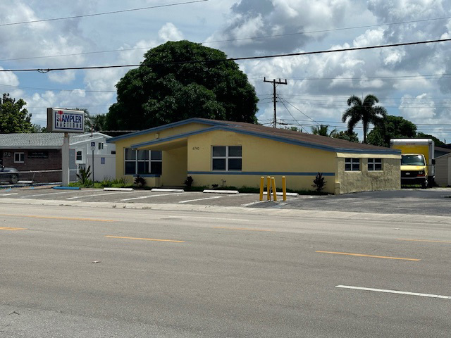 6740 Taft St, Hollywood, FL à louer - Photo de l’immeuble – Image 1 sur 18