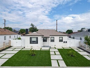 7838-7840 Vantage Ave, North Hollywood, CA à louer Photo intérieure– Image 2 sur 5