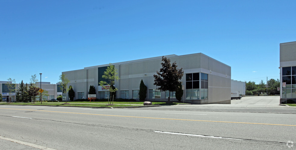 2840 Argentia Rd, Mississauga, ON à louer - Photo de l’immeuble – Image 3 sur 8